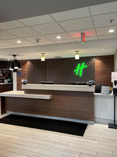 Holiday Inn & Suites Syracuse Airport - Liverpool