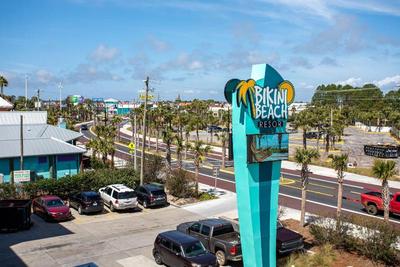 Bikini Beach Resort