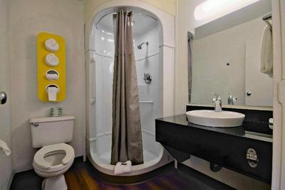 Travelodge By Wyndham Pompano Beach