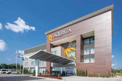 La Quinta Inn Suites By Wyndham Tulsa Broken Arrow