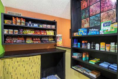 La Quinta Inn Suites By Wyndham Salina
