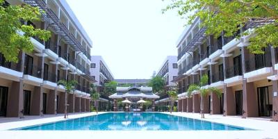 Summer Tree Hotel