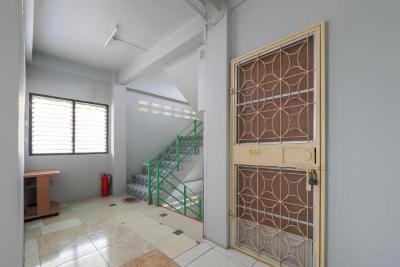 OYO 471 Sunshine Apartment
