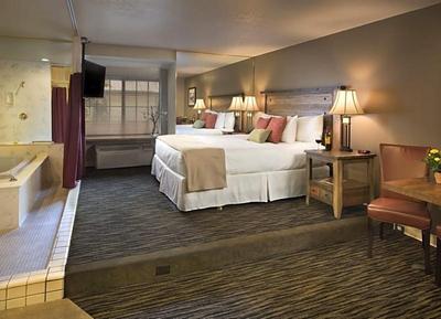Postmarc Hotel And Spa Suites
