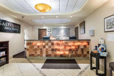 Traditions Hotel & Spa