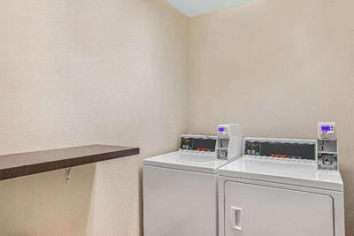 La Quinta Inn Suites By Wyndham N Little Rock Mcca