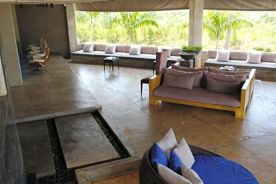 Sea Two Pool Villa Resort