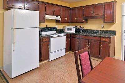 Douglas Inn And Suites
