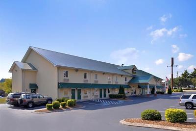 Douglas Inn And Suites