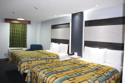 Douglas Inn And Suites
