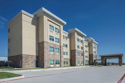 La Quinta Inn Suites By Wyndham Kingsville