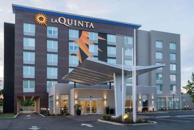 La Quinta Inn Suites By Wyndham Mobile