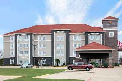 La Quinta Inn Suites By Wyndham Paris