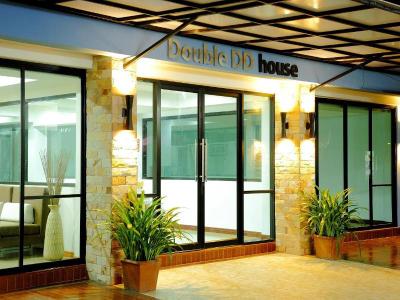 Double Dd House