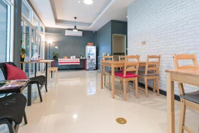 The Little Pig Bangkok Sukhumvit