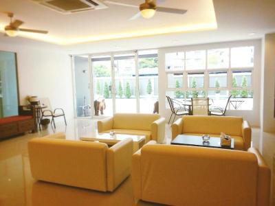 Wealth 30Th Apartment