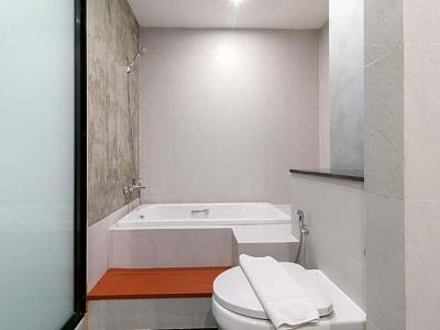 Zen Rooms Zleepmotion Bangkok