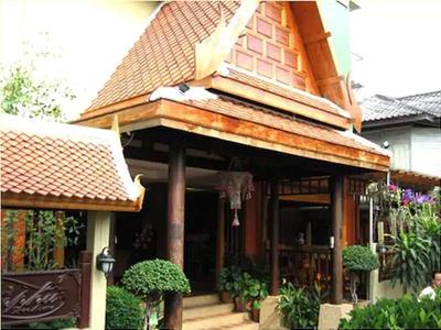 Lamphu Tree House Boutique Hotel