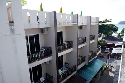 Kata Beachwalk Hotel And Bungalows