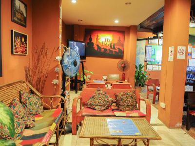 All In 1 Guesthouse Chiang Mai