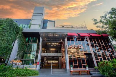 Isty Hotel