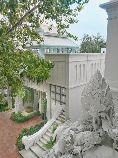 The Inside House