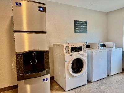 Candlewood Suites Jacksonville Southpoint