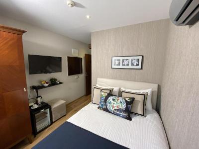 Four Doors Hotel