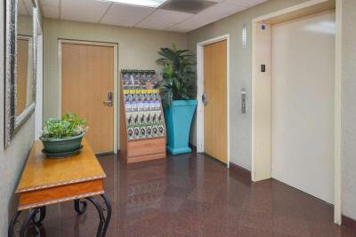 H3 Inn & Suites LAX Airport