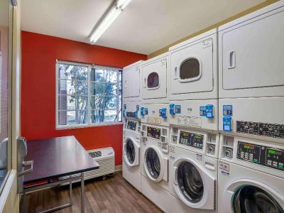 Extended Stay America Charleston Airport