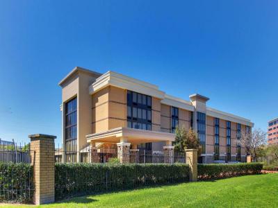 Heritage Inn Suites Houston/Sugar Land Trademark