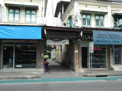 New Central Guesthouse by ZUZU