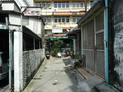 New Central Guesthouse by ZUZU