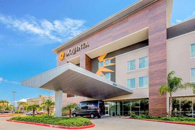 La Quinta Inn Suites Mcallen Convention Center