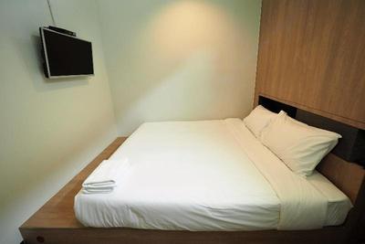 T Hostel Victory Monument
