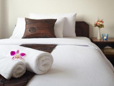 Super OYO 484 Pannee Residence Khaosan
