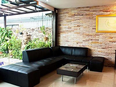 Nana Tai Suite
