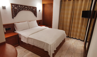 Max Hotel