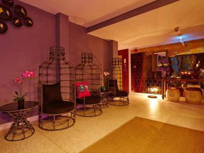 Tweet Tweet Nest Pattaya Hotel