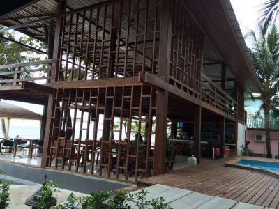 Apple Beachfront Resort