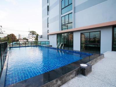 B2 South Pattaya Premier Hotel