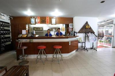 Chomdoi House Hotel SHA Extra Plus