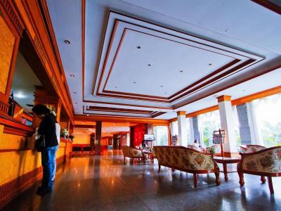 Grand Park Hotel