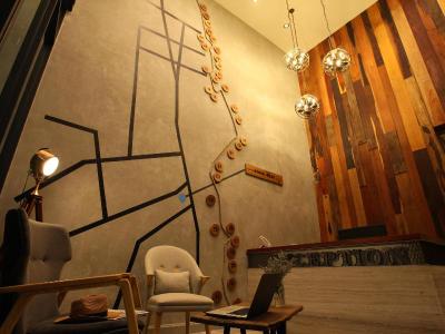 Stone Head Hua Hin Hotel