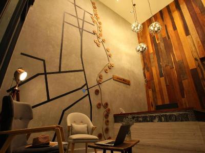 Stone Head Hua Hin Hotel