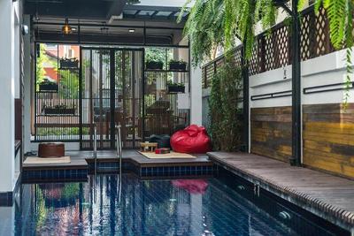 33 Poshtel by ZUZU