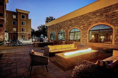 Staybridge Suites Holland