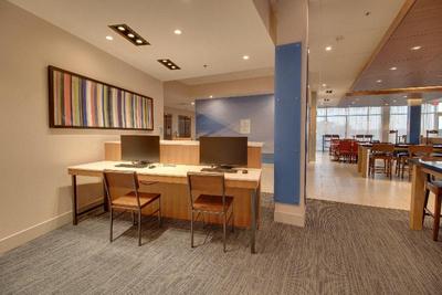Holiday Inn Express & Suites Union City