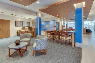 Holiday Inn Express & Suites Union City