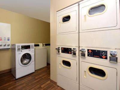 Sonesta Simply Suites Memphis
